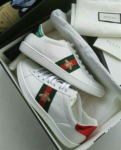 gucci sapatos femininos|Gucci takkies for ladies.